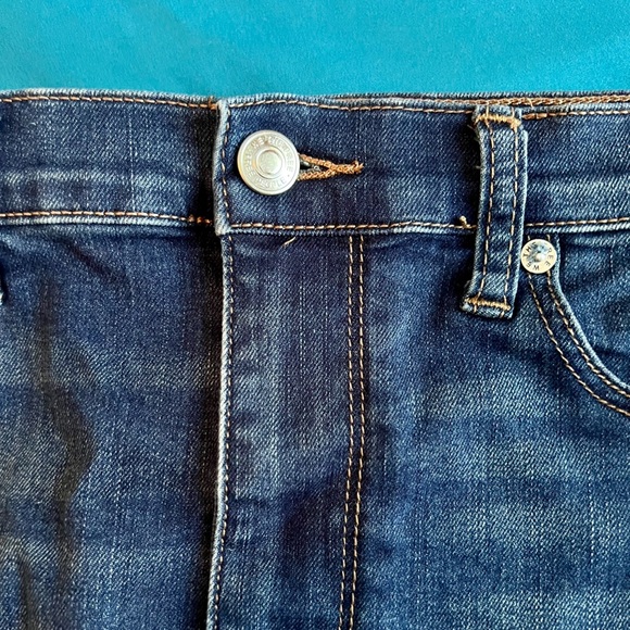 Free People We The Free Stretchy mini skirt. Size 28 medium blue distressed - Picture 16 of 16